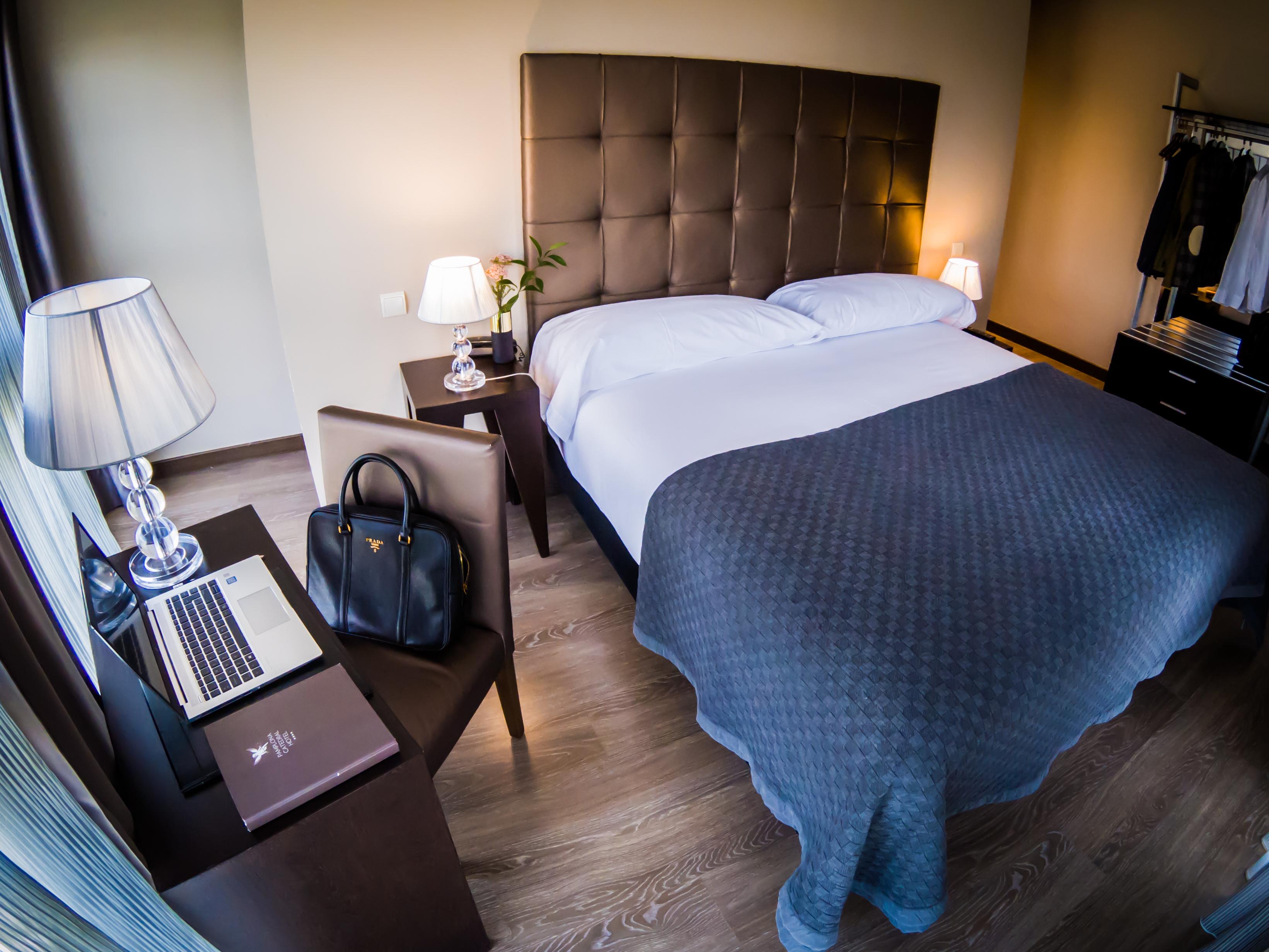 Pamplona Catedral Hotel Ngoại thất bức ảnh
