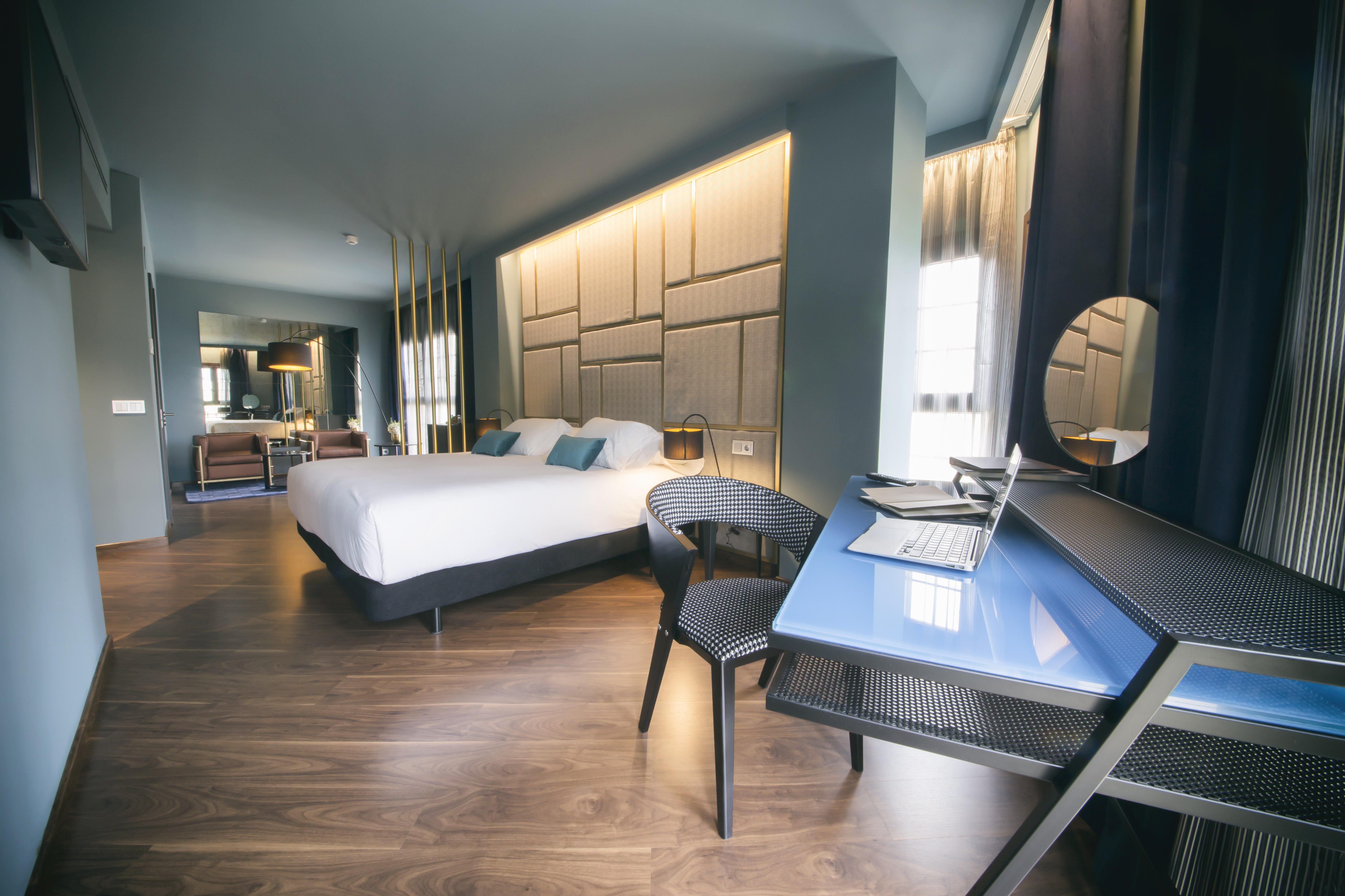 Pamplona Catedral Hotel Ngoại thất bức ảnh